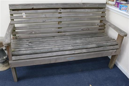 A Sustainable Furniture garden bench W.158cm